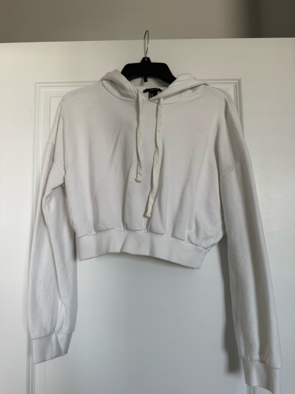 Forever 21 White Cropped Hoodie Sweatshirt